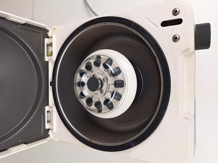 Hettich EBA 12 Centrifuge, image 4