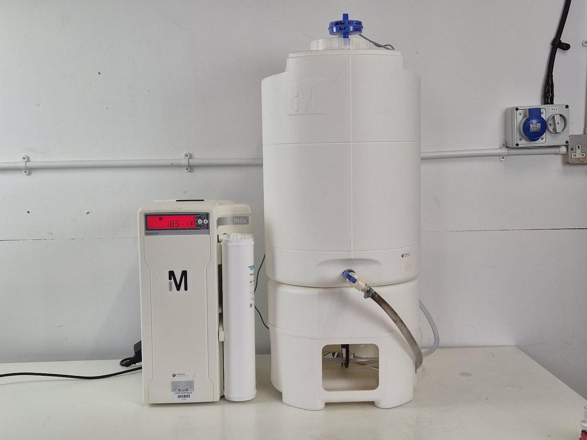 Millipore Sigma RioS Essential 24 Water Purification Tank, image 5