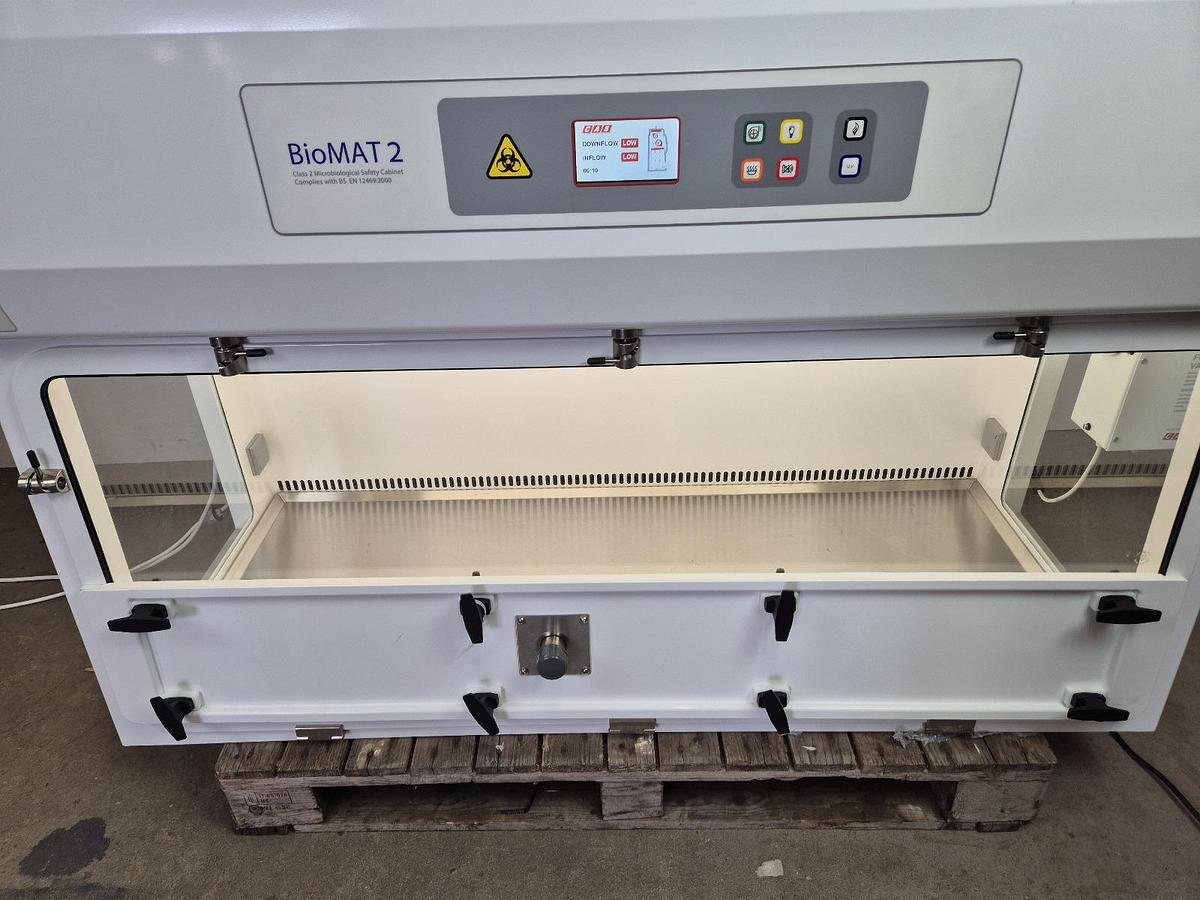 Contained Air Solutions BioMAT 2 Class II Microbiological Safety Cabinet, image 5