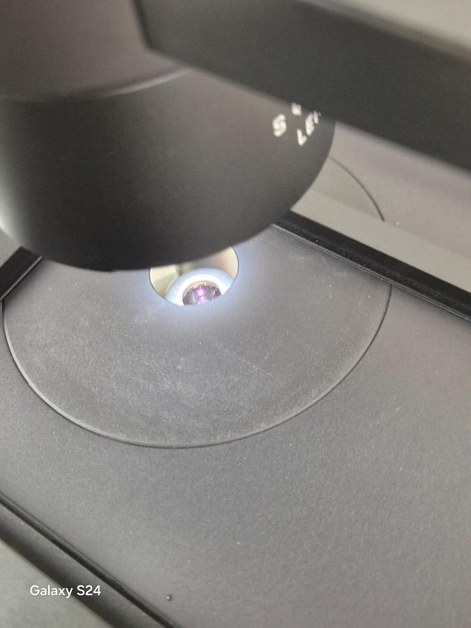 Leica DMi1 Microscope, image 3