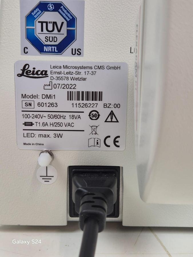 Leica DMi1 Microscope, image 8