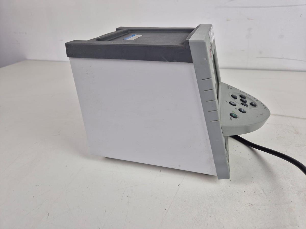 Invitrogen PowerEase 500 Power Supply, image 7