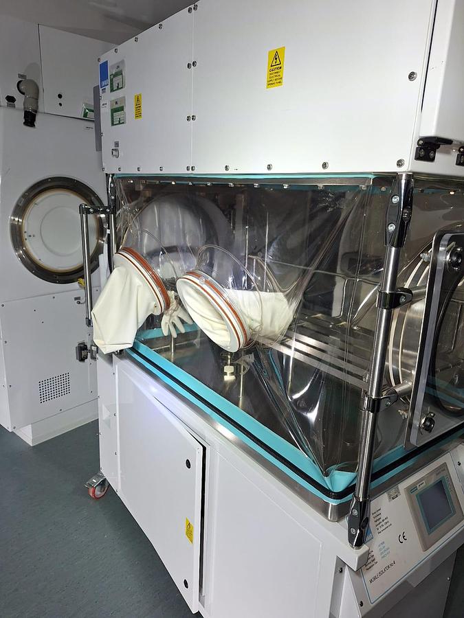 Envair ISO1-304 Flexible Film Glovebox Isolator, image 5