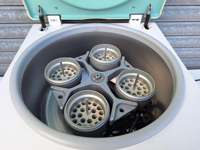 Hettich Rotina 420 Centrifuge, image 6