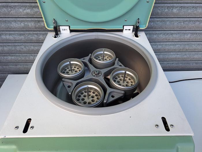 Hettich Rotina 420 Centrifuge, image 7
