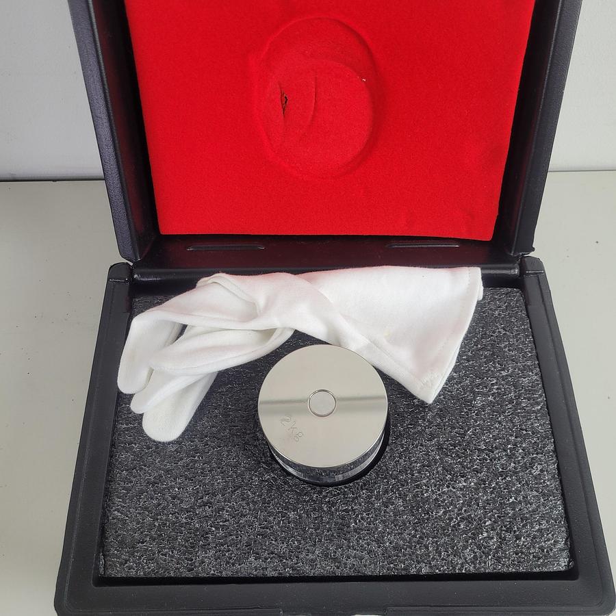 Troemner 2KG Calibration Weight, image 2