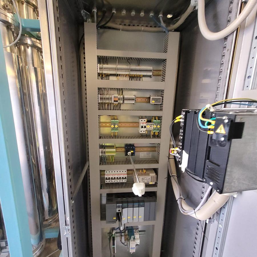 Steris-Finn Aqua WFI Generation and Storage System, image 9