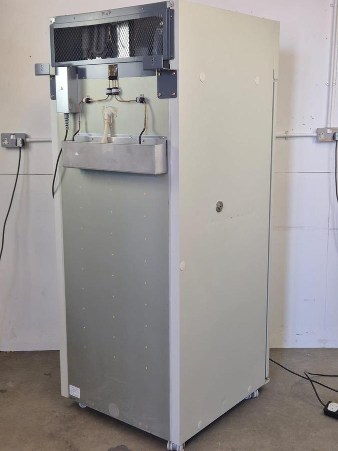 Sanyo MPR 720 Labcool Pharmaceutrical Refrigerator, image 3