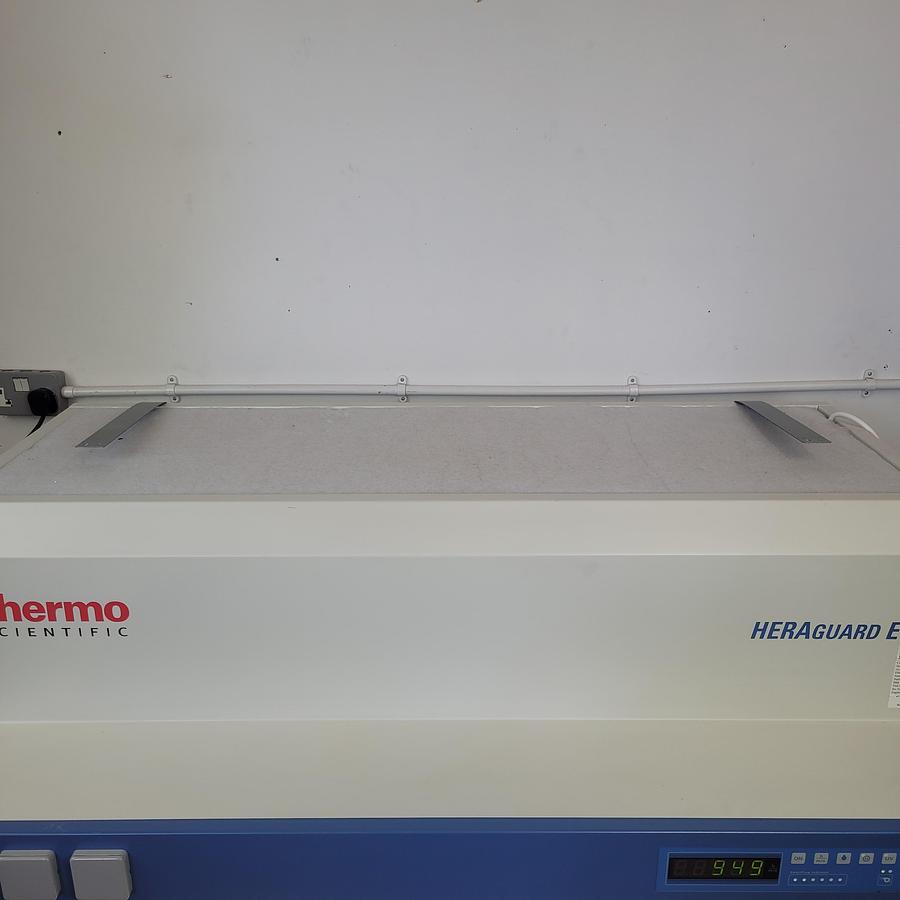 Thermo Scientific Heraguard ECO 1.2 Laminar Flow Clean Bench, image 5