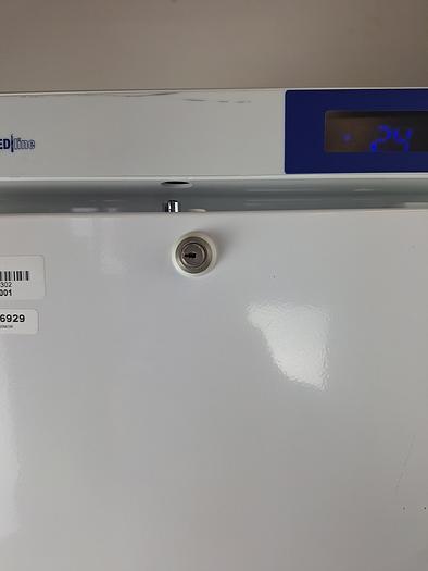 Liebherr LKv 3910 Laboratory Refrigerator, image 3