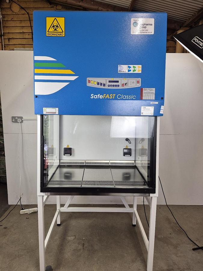 Faster SafeFAST Classic 209D Microbiological Safety Cabinet