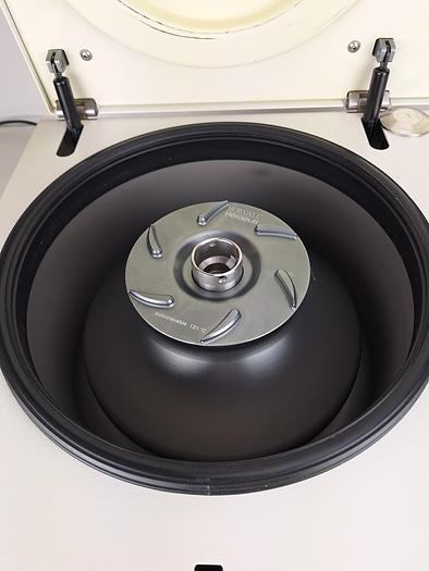 Heraeus Biofuge Primo R Refrigerated Centrifuge, image 3