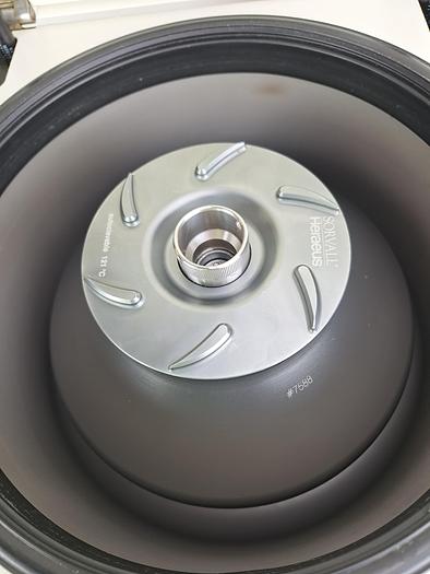 Heraeus Biofuge Primo R Refrigerated Centrifuge, image 5