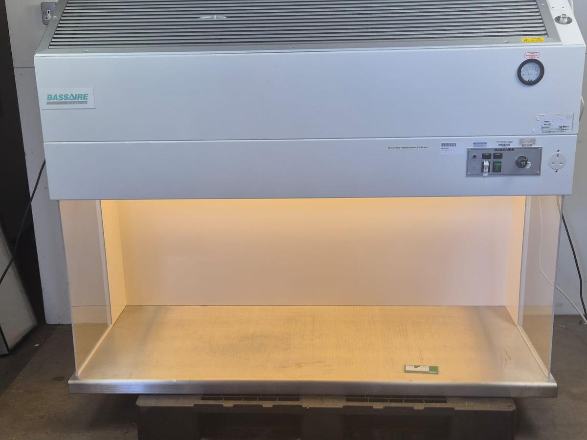 Bassaire P Laminar Flow Safety Cabinet, image 4