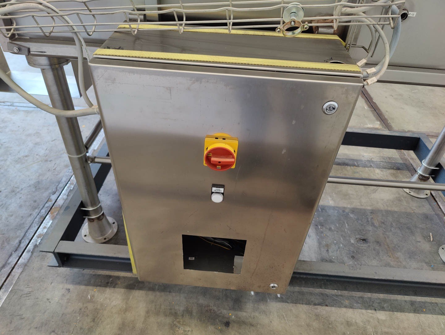 JetPharma C0530 Glovebox Isolator (4 Glove), image 3