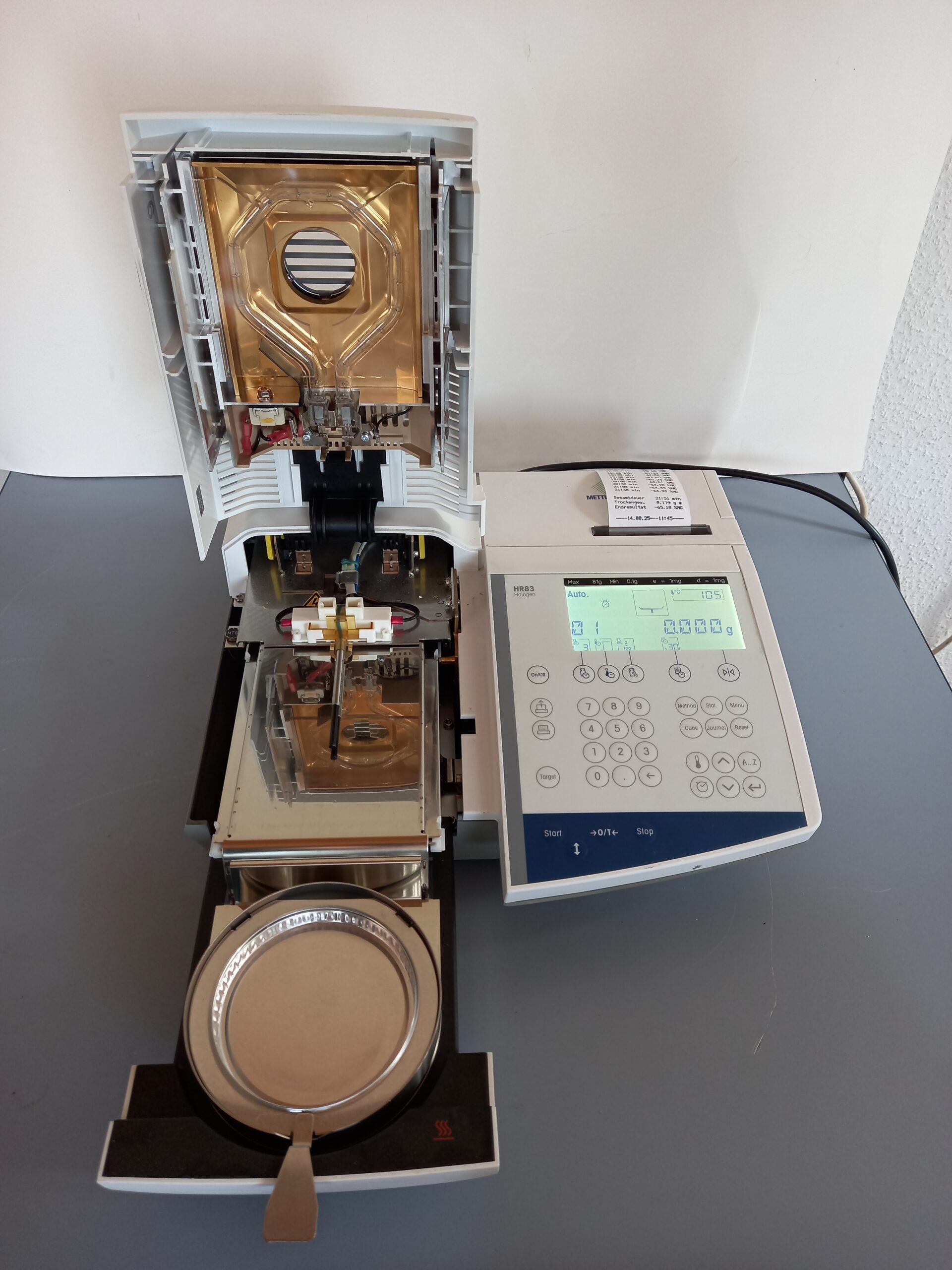 Mettler Toledo HR83-P Halogen Moisture Analyser, image 3
