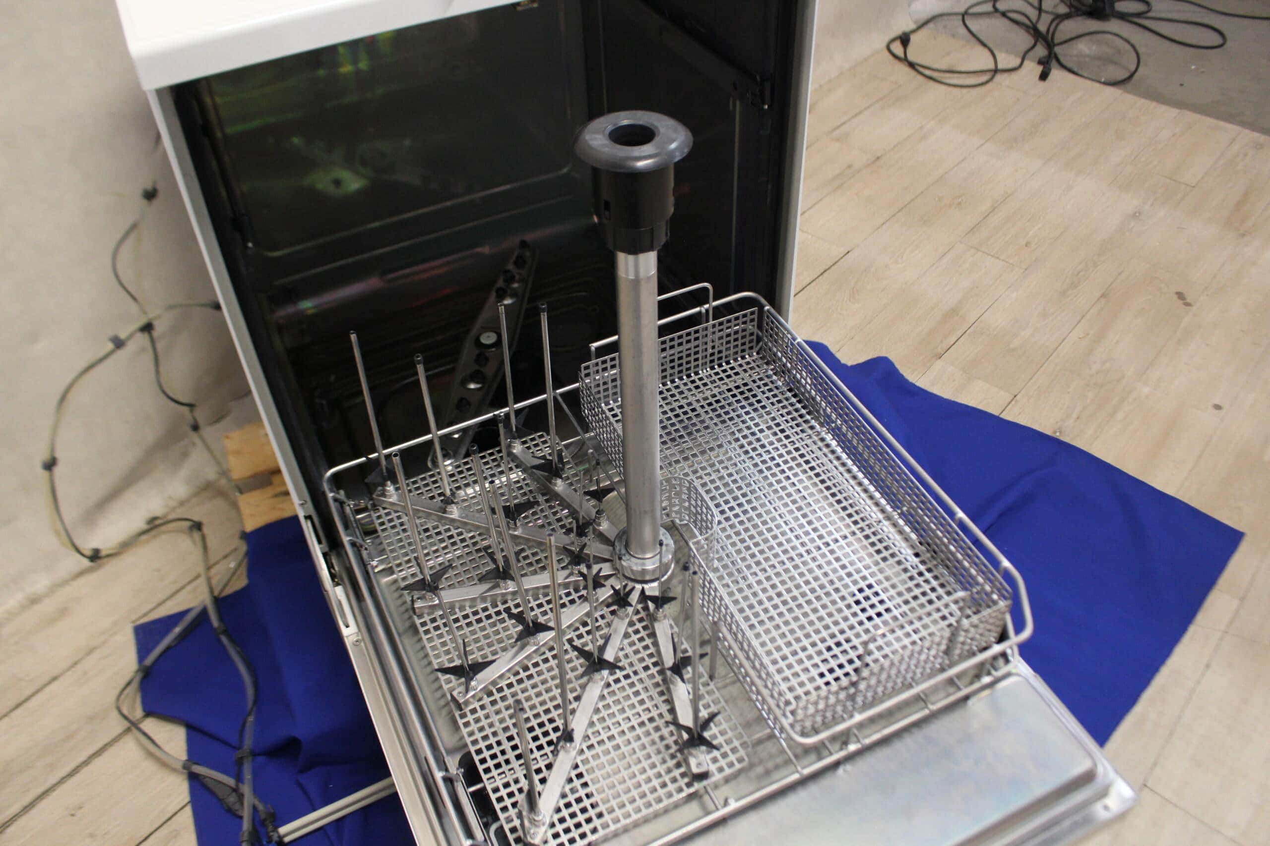Miele G7883 Cleaning and Disinfection Machine, image 2