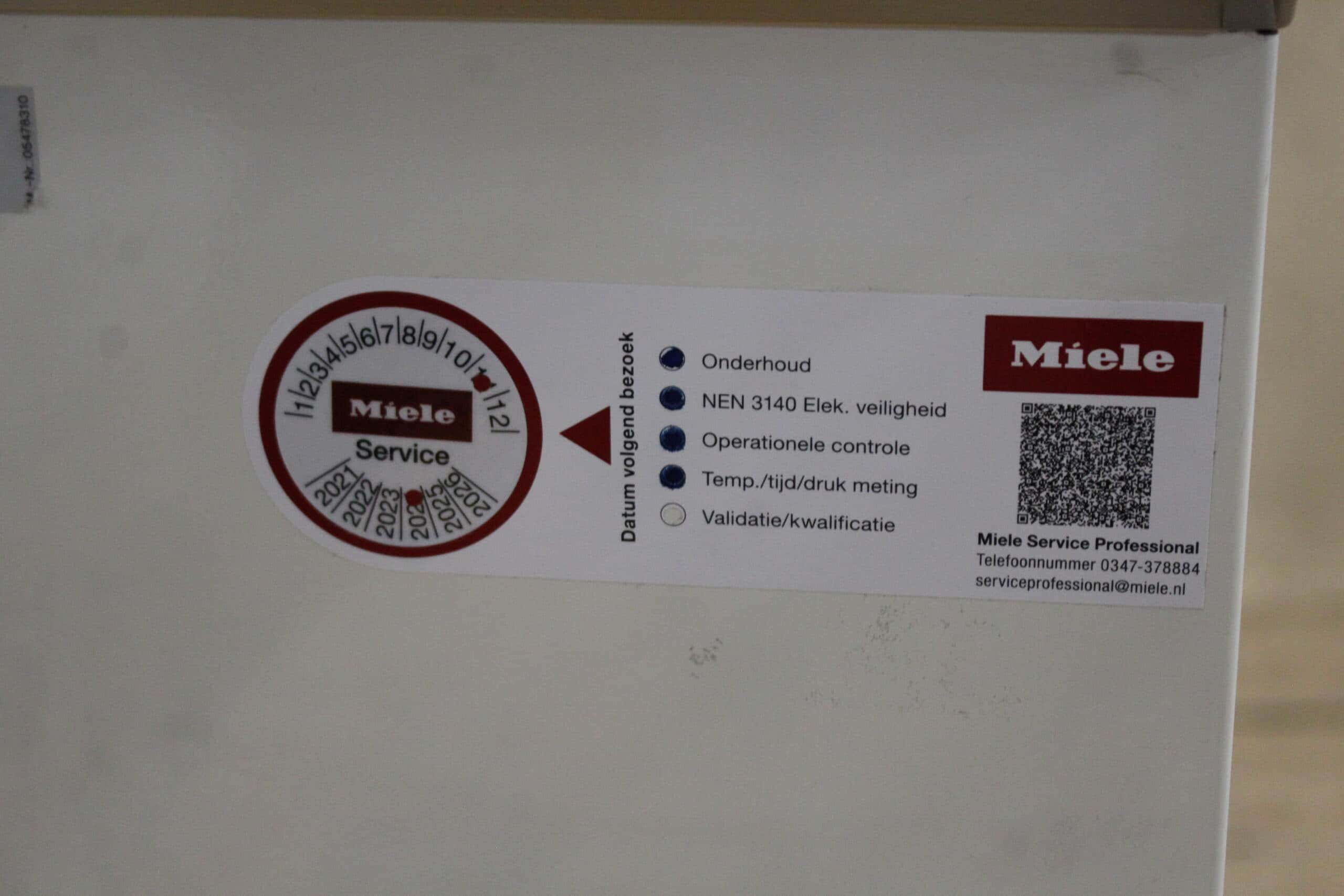 Miele G7883 Cleaning and Disinfection Machine, image 4