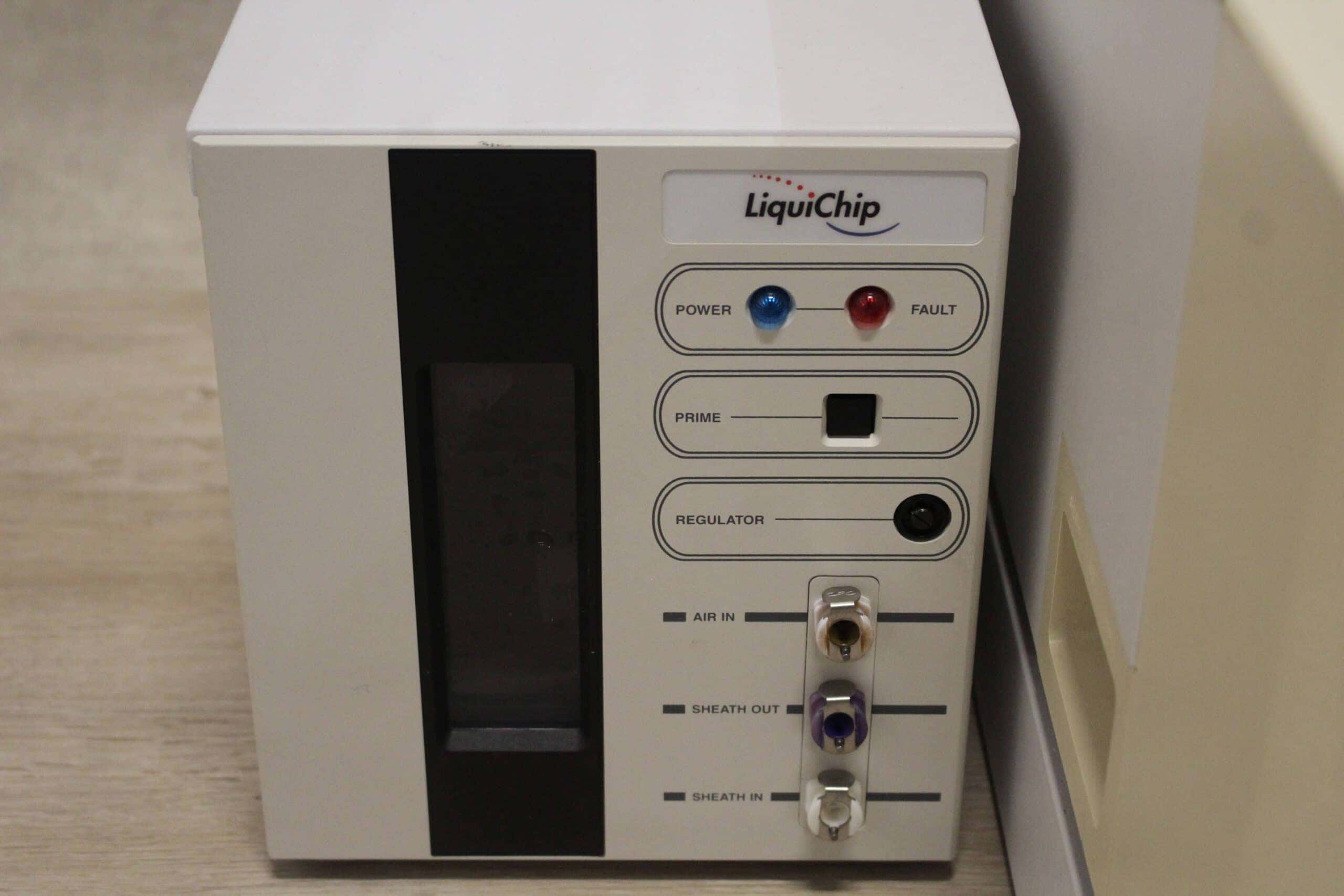 Luminex 100 Flow Cytometry System, image 4