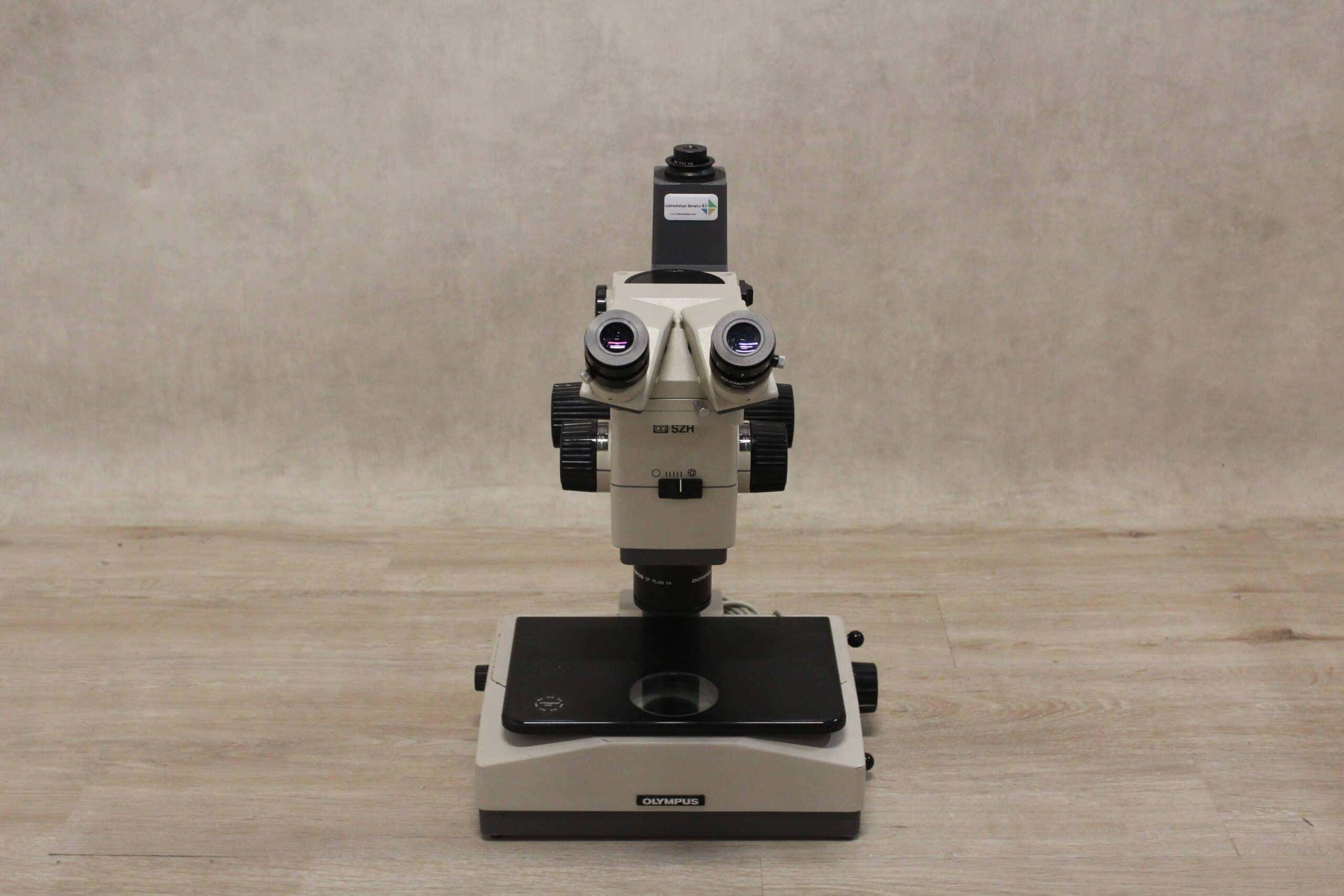 Olympus SZH-ILLB Trinocular Stereo Microscope
