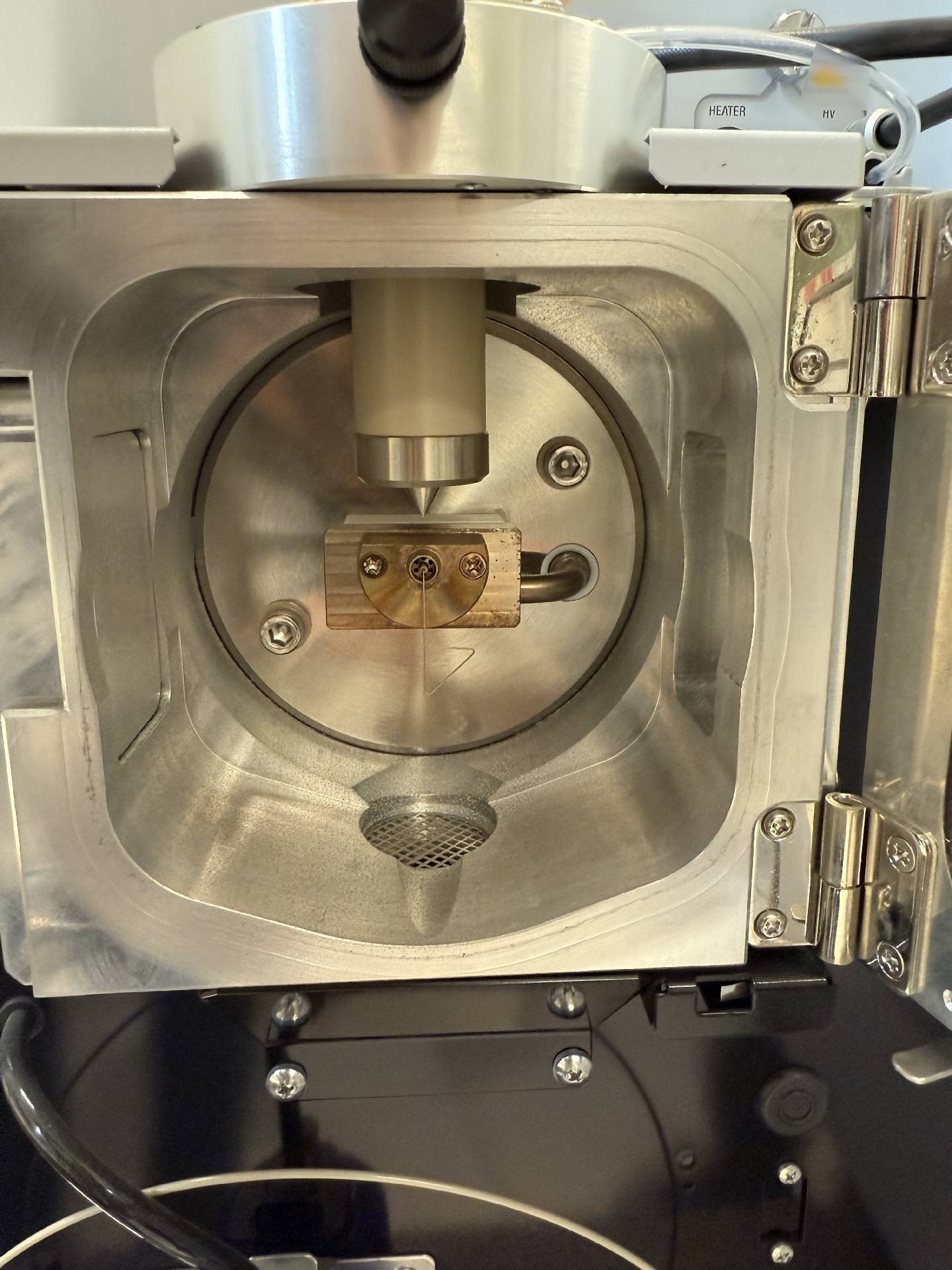 Shimadzu LCMS-2020 LC-MS System (with Quaternary LC), image 3