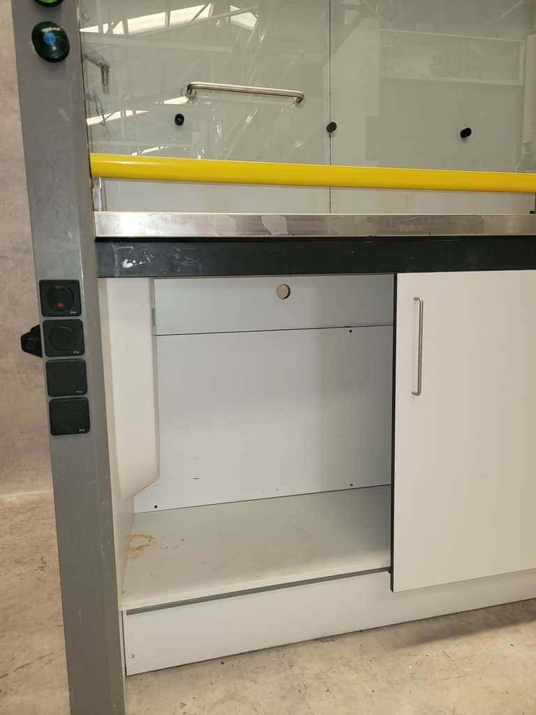 S+B 1500 Fume Hood, image 3