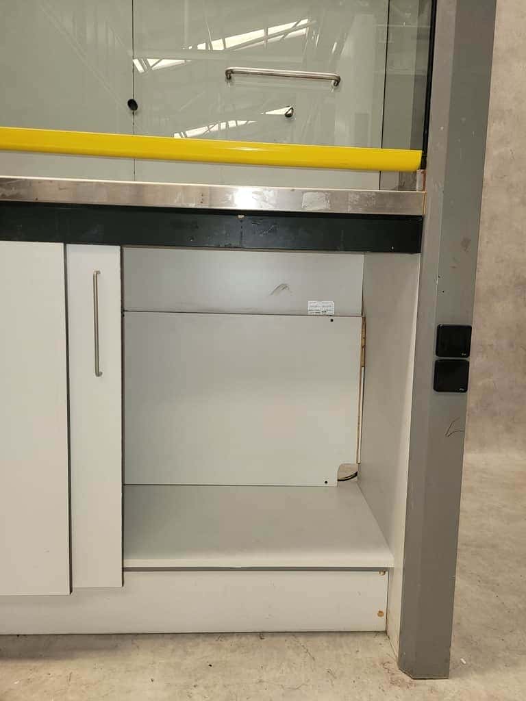 S+B 1500 Fume Hood, image 4