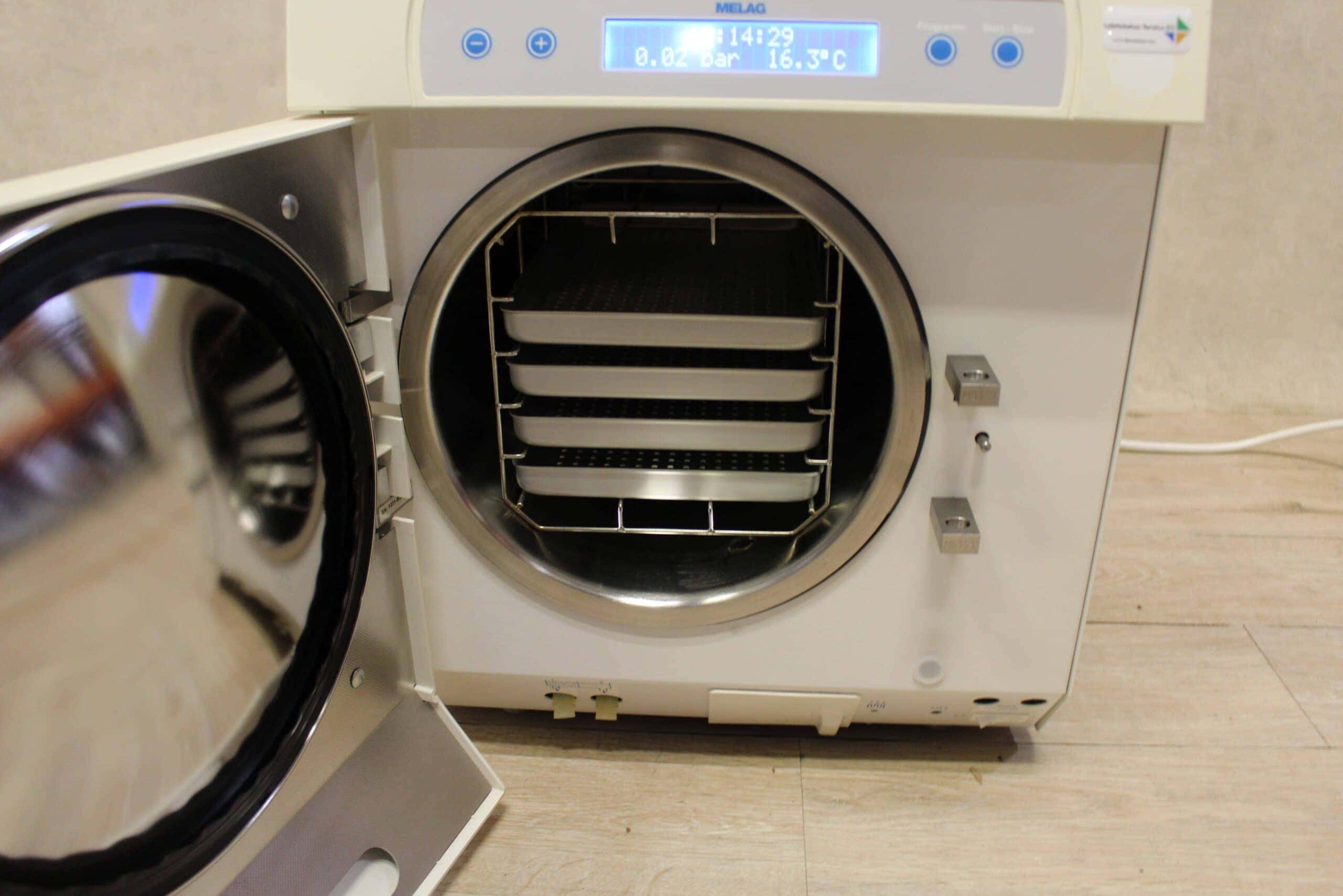 Melag Vacuklav 31-B Sterilizer, image 2