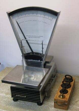Olland pharmacists balance + weights, image 2