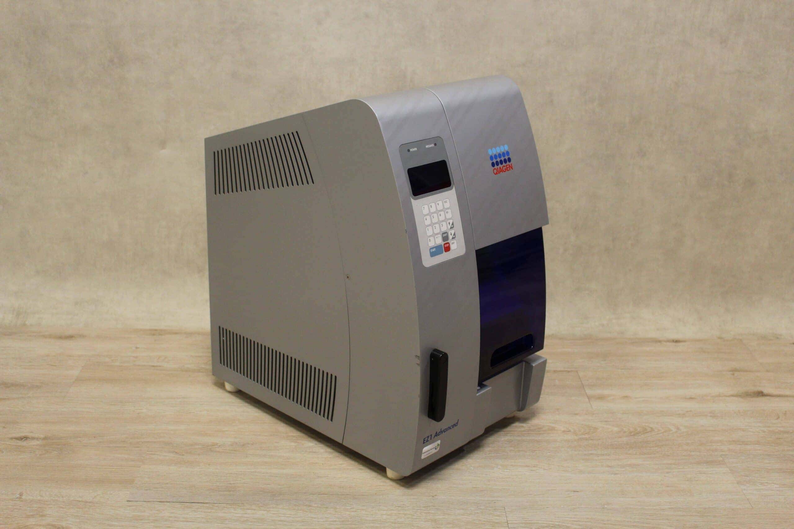 QiaGen EZ1 Advanced Bio-robot, image 3