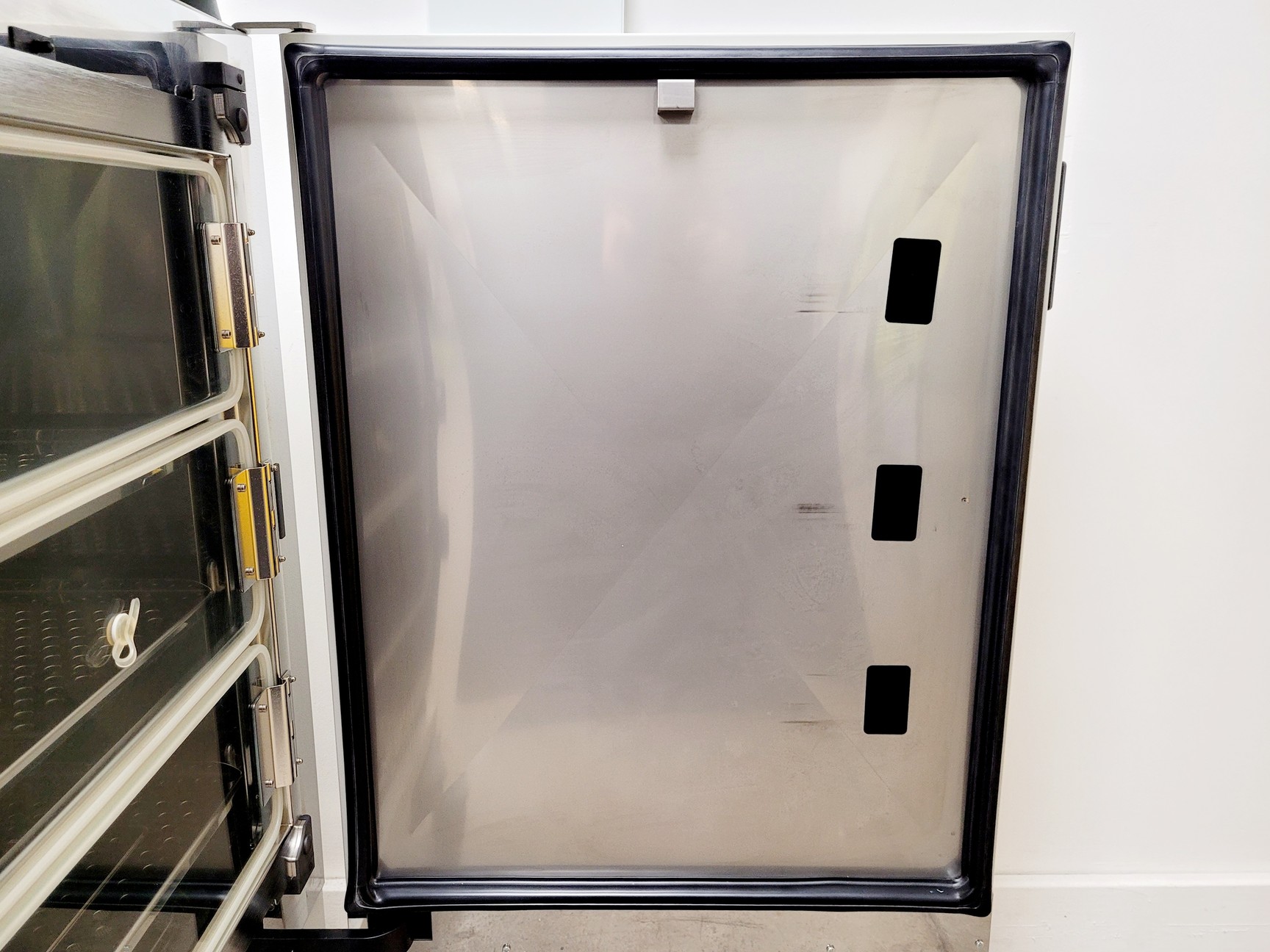 Thermo Scientific HERAcell VIOS 160i CO2 Incubator, image 7