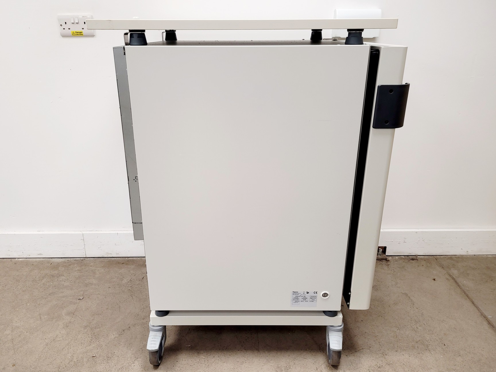 Thermo Scientific HERAcell VIOS 160i CO2 Incubator, image 9