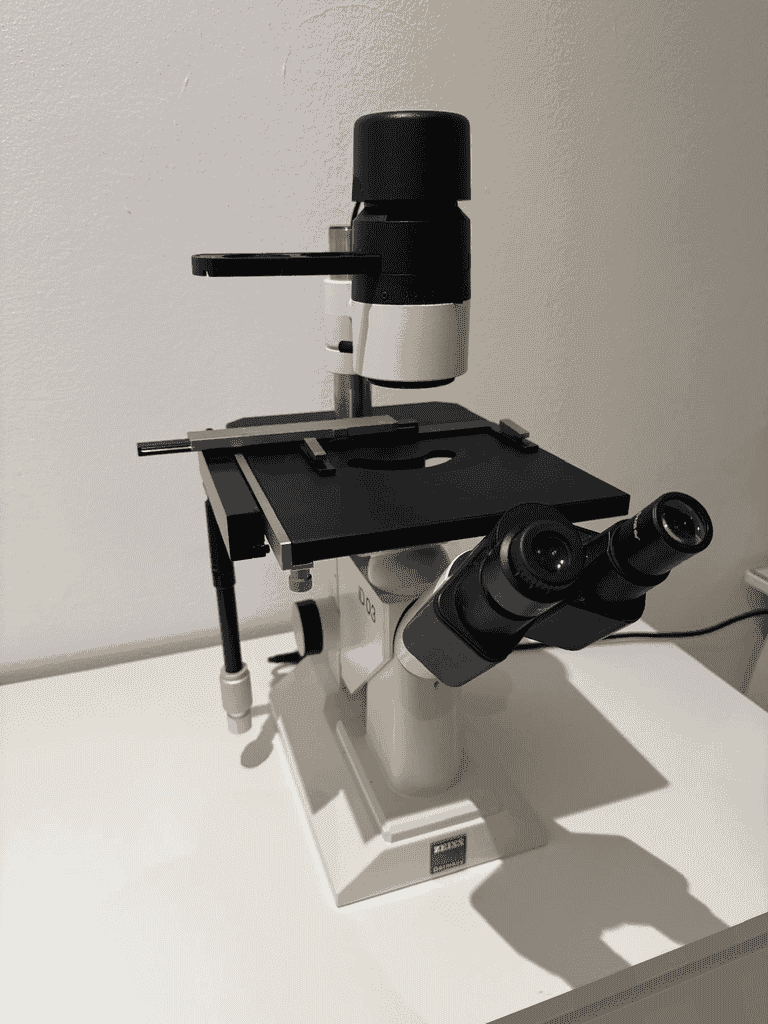 Zeiss Invertoskop ID03 Inverted Phase Contrast Microscope
