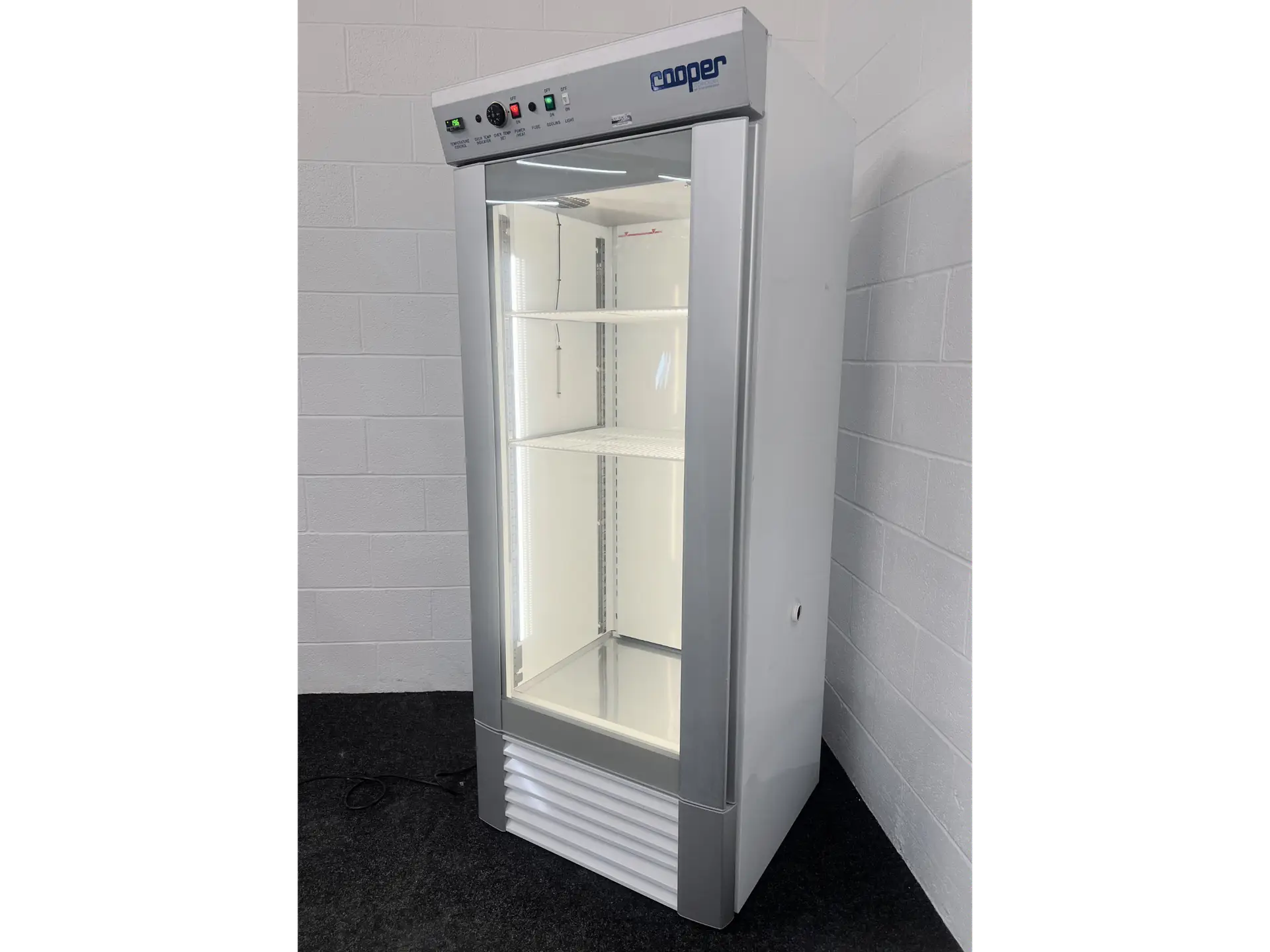 Cooper CRT-TCC Temperature Control Cabinet, image 3