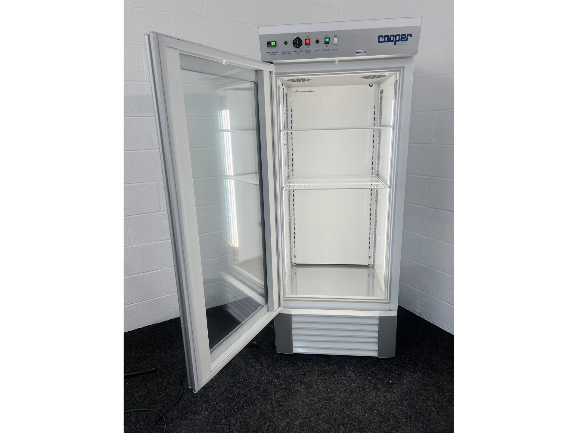 Cooper CRT-TCC Temperature Control Cabinet, image 4