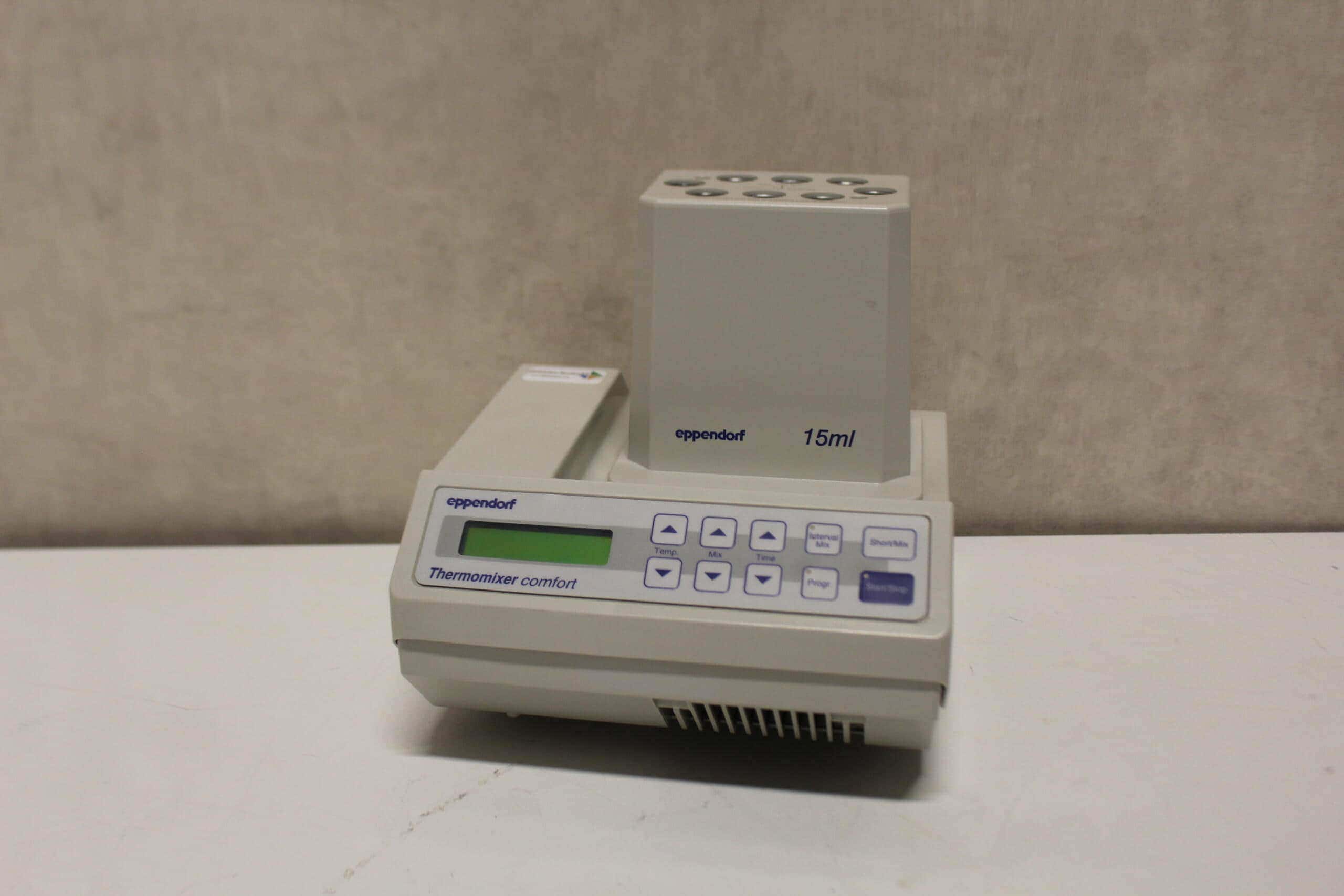 Eppendorf Thermomixer Comfort Shaking Heating Block