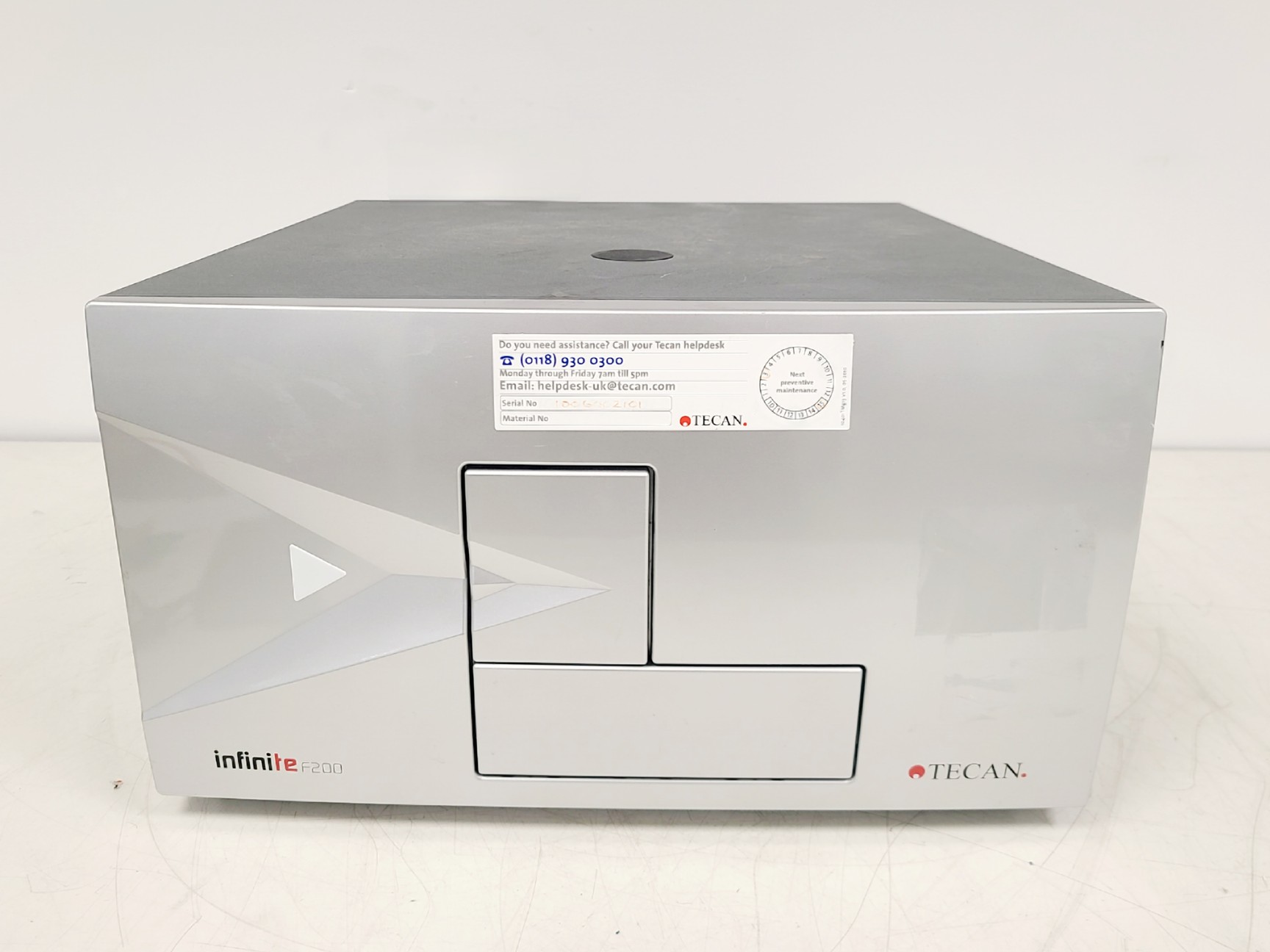 Tecan Infinite F200 Microplate Reader