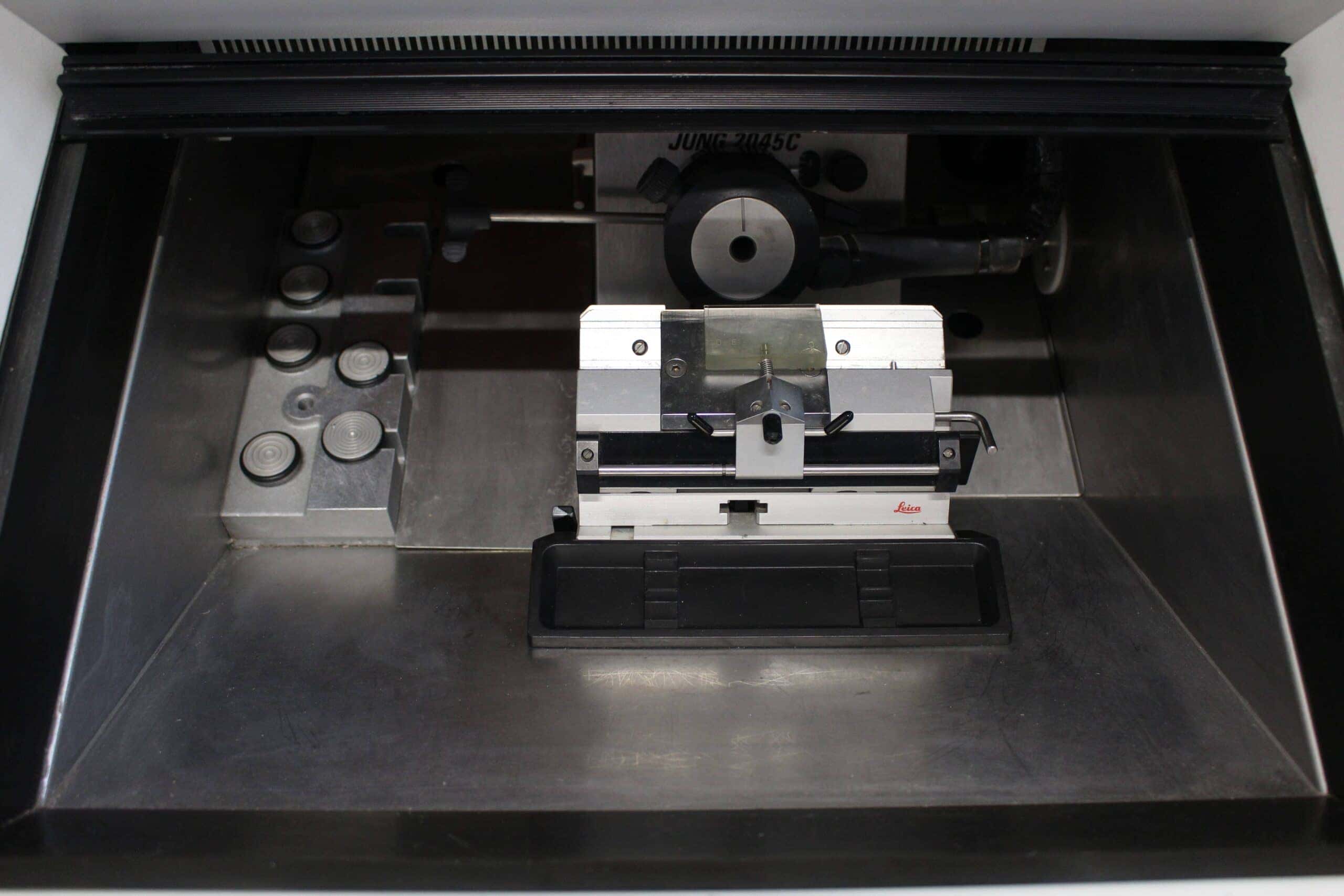 Leica Jung CM3000 Cryostat Microtome, image 3