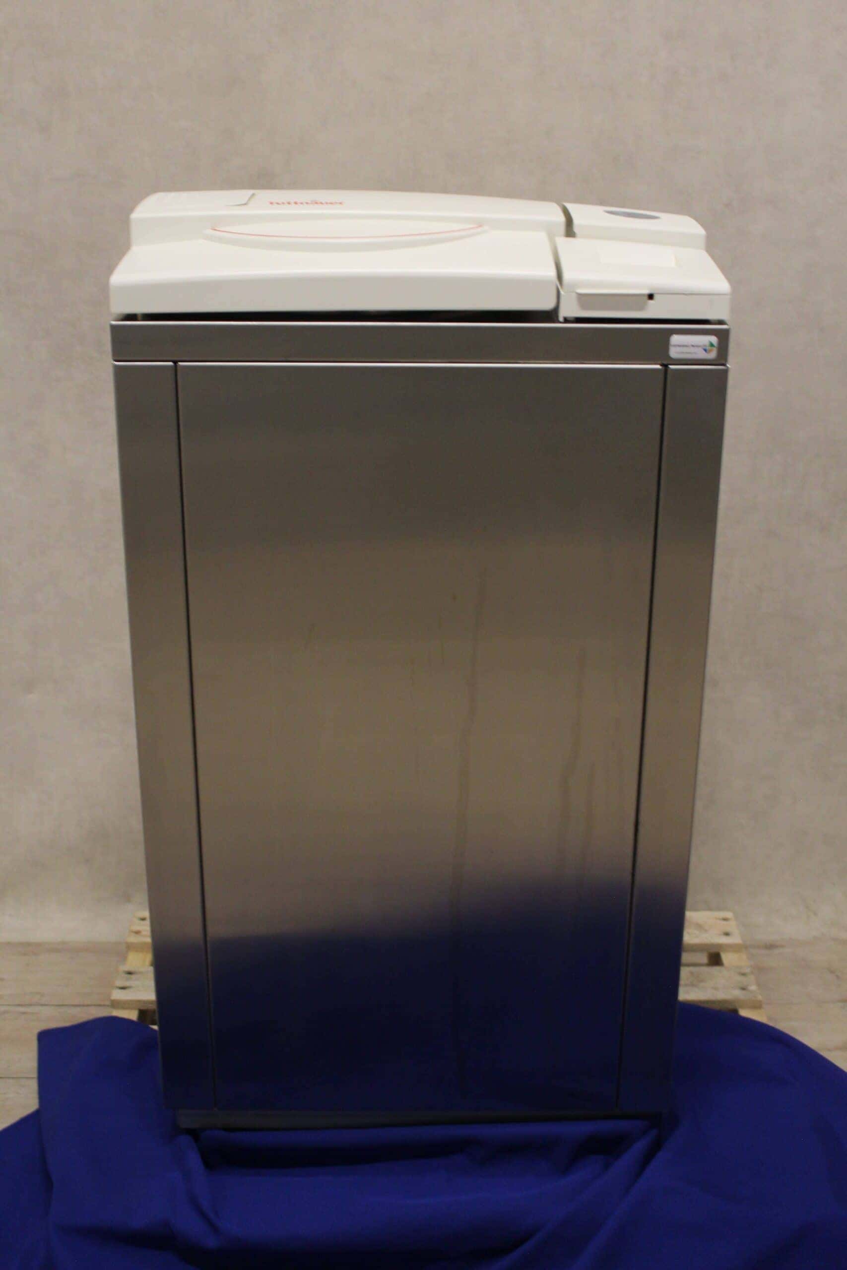 Tuttnauer 2840 ELV-D Autoclave