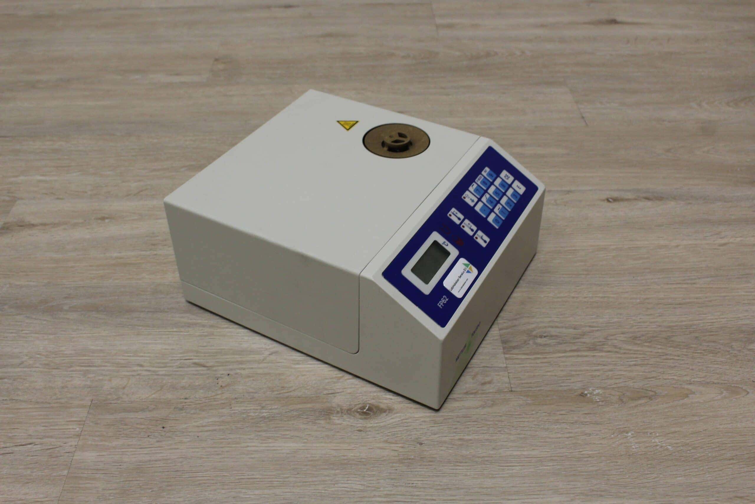 Mettler Toledo FP62 Melting Point meter, image 3