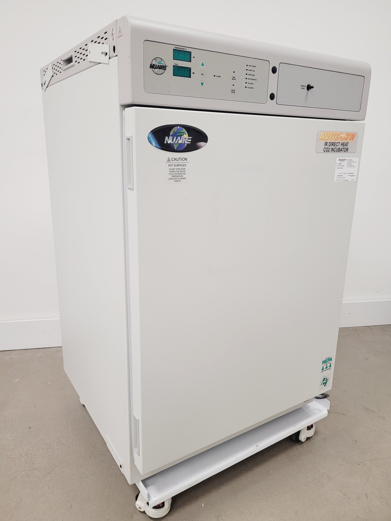 NuAire NU-5510E Direct Heat CO2 Incubator, image 2