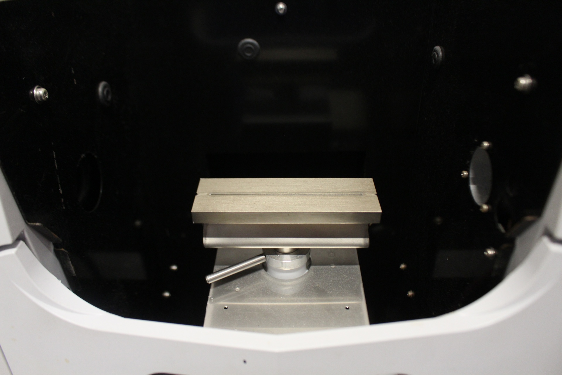 Shimadzu AA-7000 Atomic Absorption Spectrophotometer, image 2