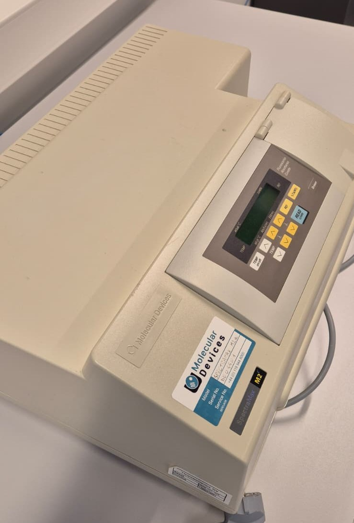 Molecular Devices SpectraMax M2e Microplate Reader