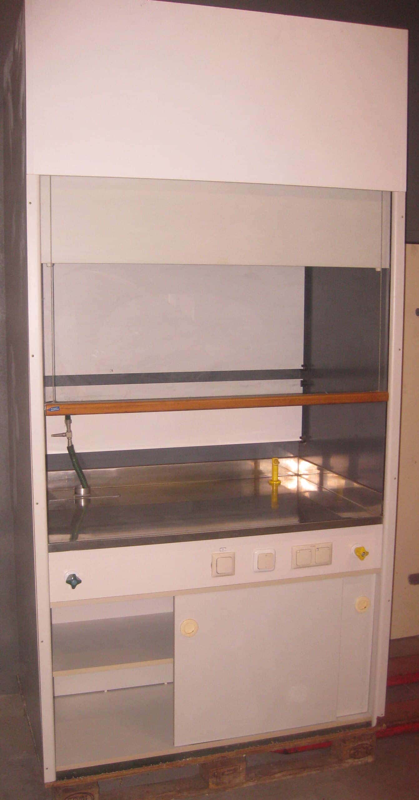 Vinitex 1200 Fume Hood
