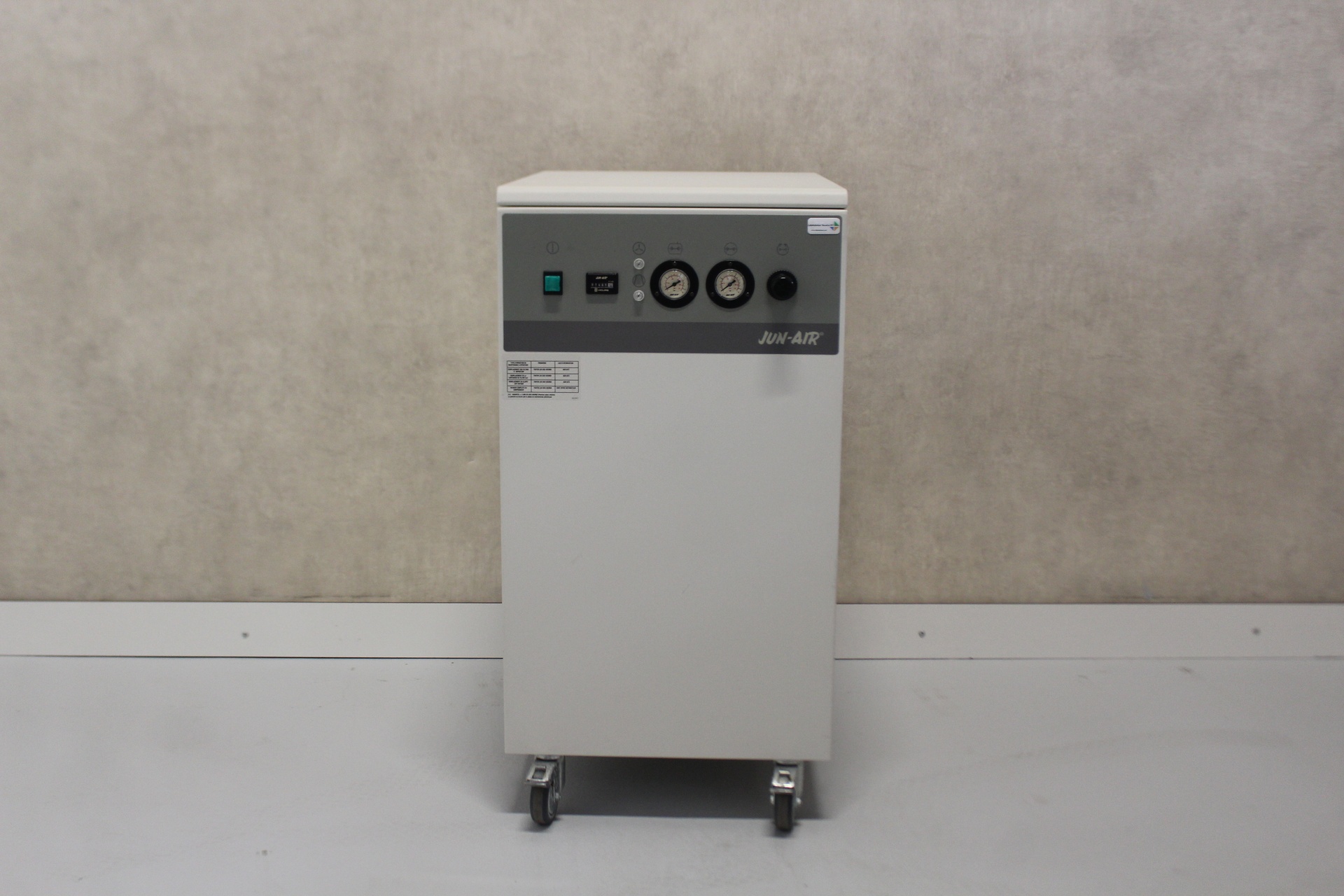 Jun-Air OF302-25M Compressor