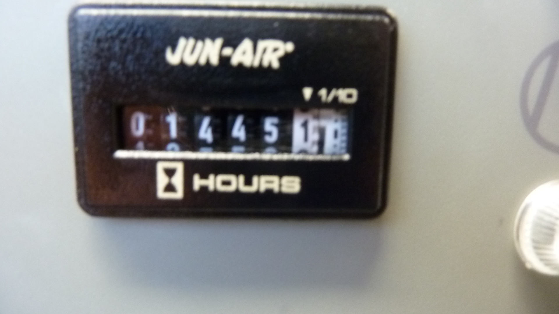 Jun-Air OF302-25M Compressor, image 2
