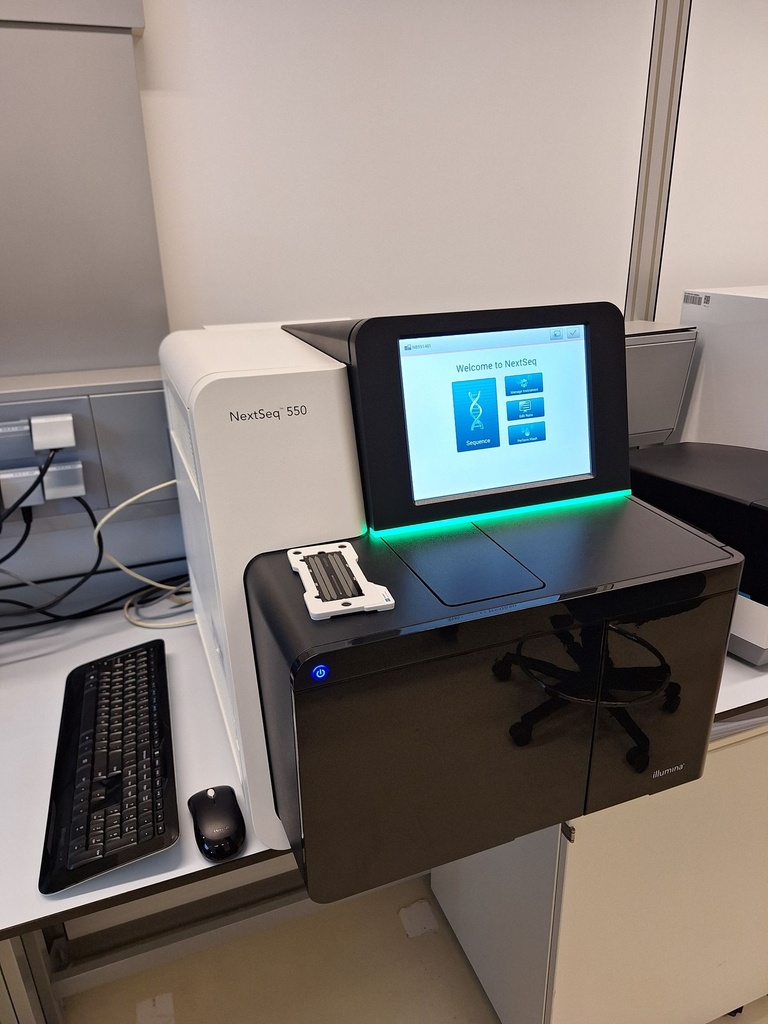 Illumina Nextseq 550 Sequencer, image 4