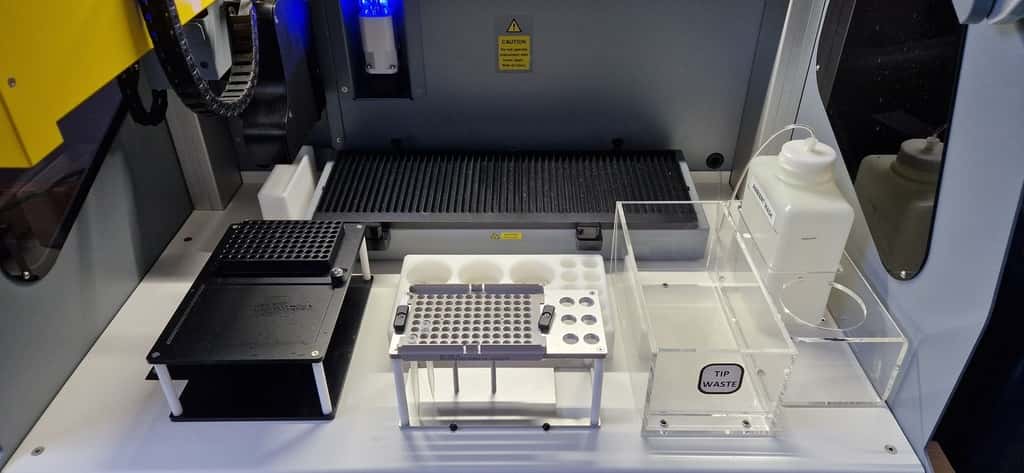 Bee Robotics RBT-NH-KE-02 Roboblot Liquid Handling, image 2
