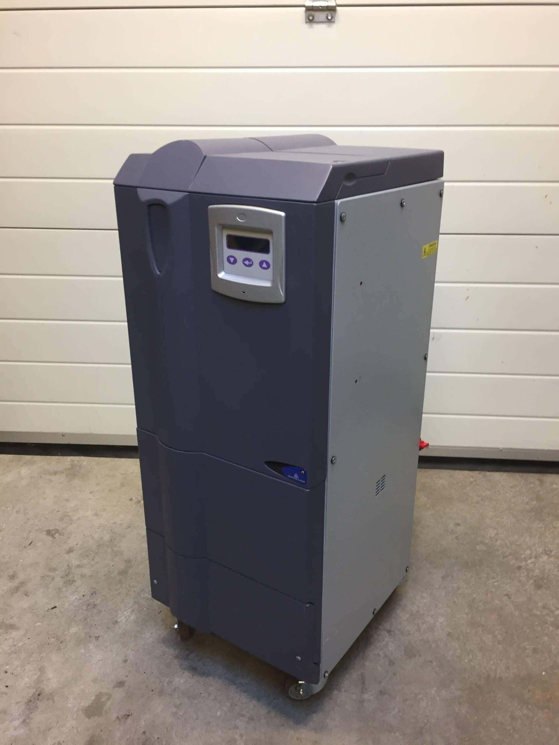 Parker G1010E Nitrogen Generator, image 2