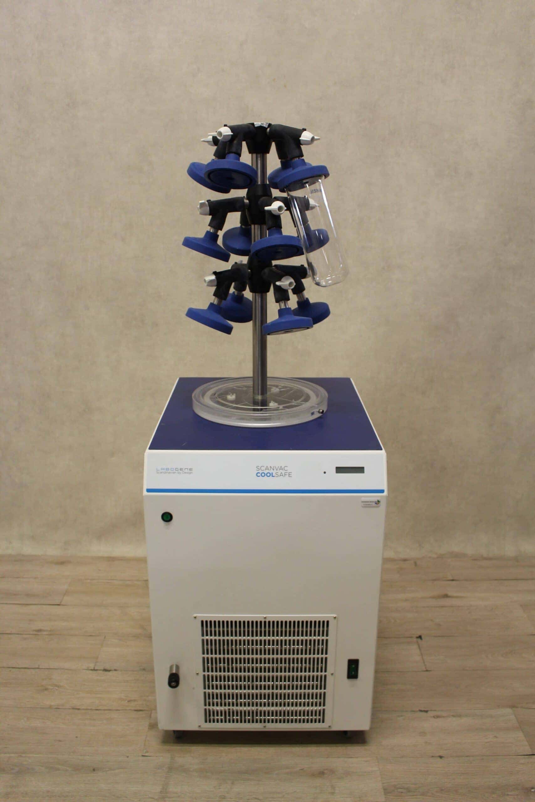 LaboGene CoolSafe Pro 100-9 Freeze Dryer